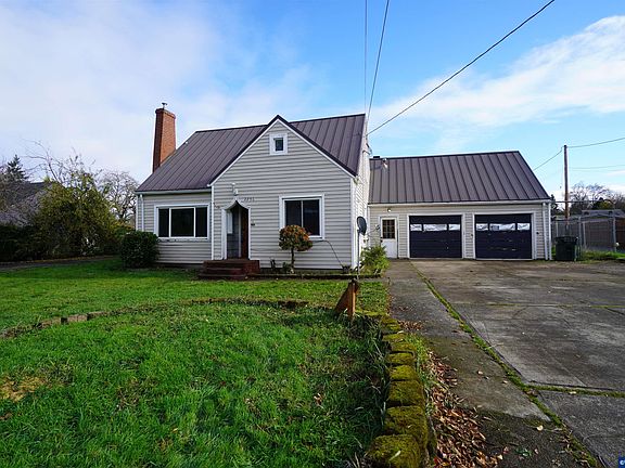 3rd image of 2256 Evergreen Ave NE