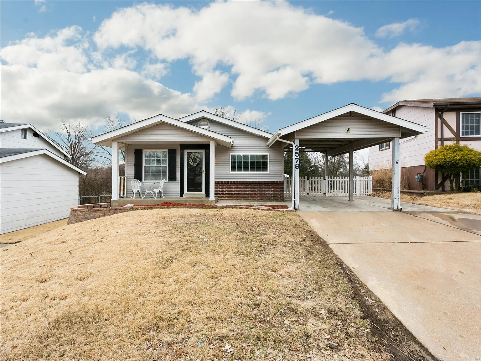 2576 Clovermere Ct photo 1