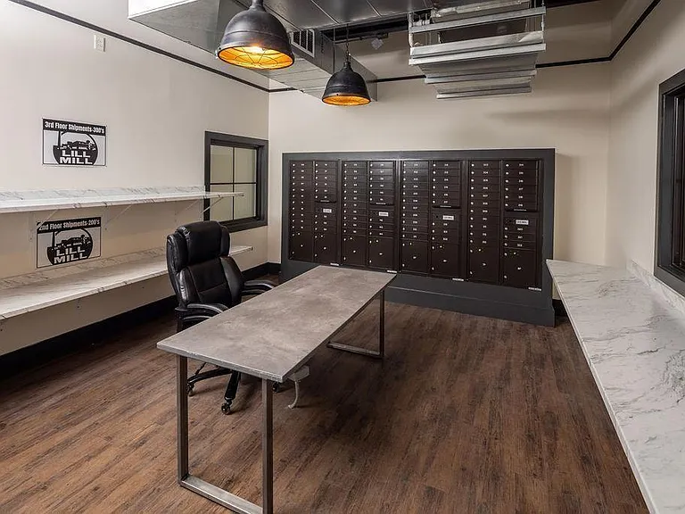 200J Barrett St #305 — Photo 15