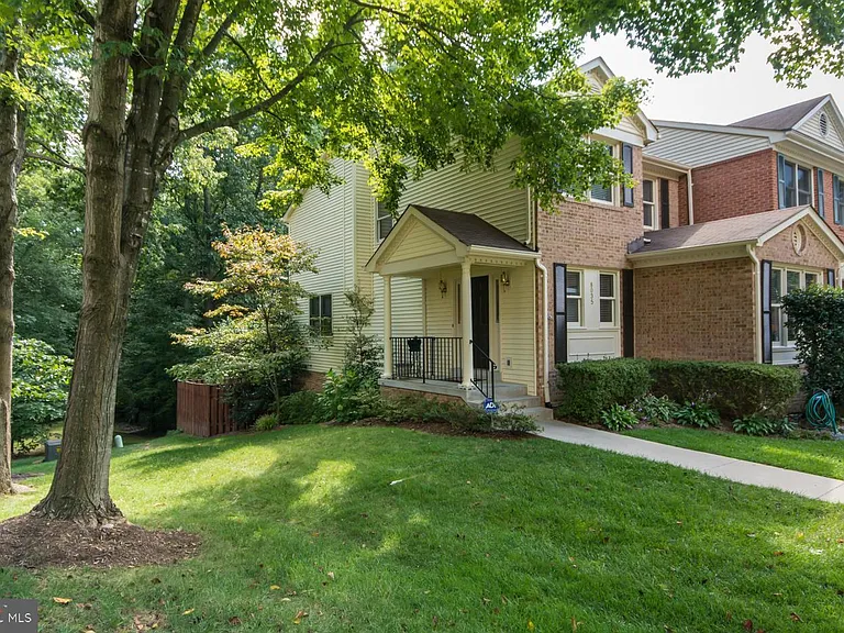 8035 Galla Knoll Cir — Photo 3