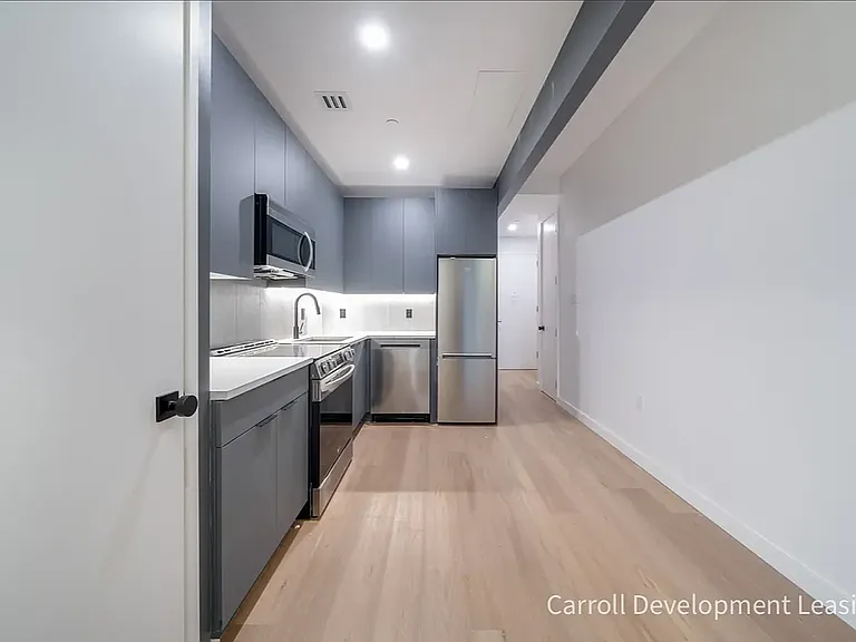 931 Carroll St #C1211 — Photo 3