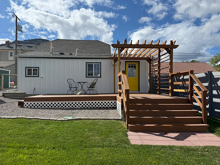 1815 Knight St — Photo 17