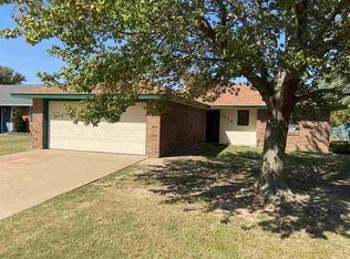 5622 Cedar Ridge Dr, Enid, OK 73703