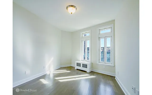 Sold by Douglas Elliman | media 18