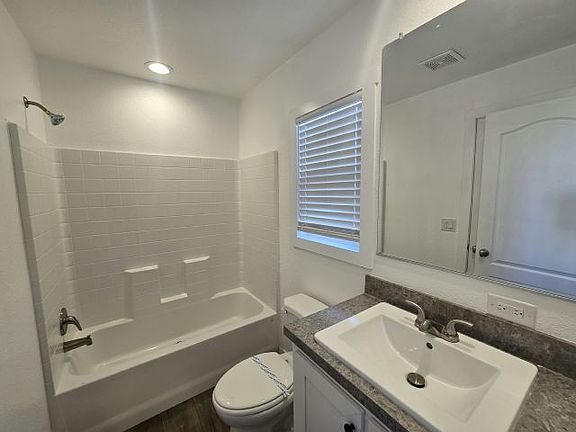 3rd image of 1624 Palm St Unit 78