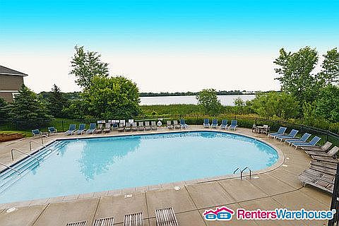 3rd image of 6686 W Laketowne Dr NE