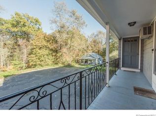 212 Saybrook Rd APT B, Higganum, CT 06441