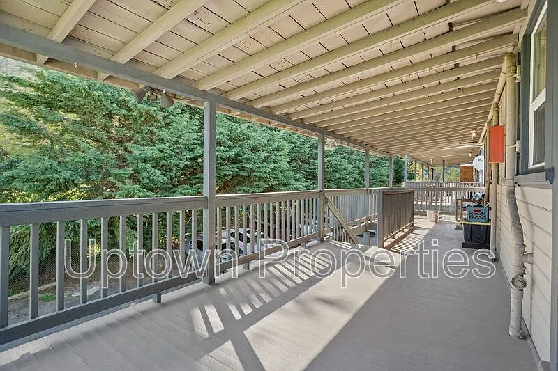 5921 NW Saint Helens Rd #4