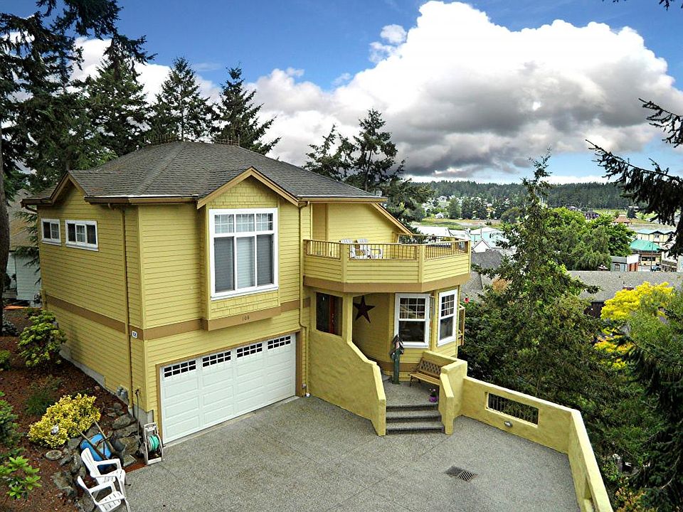 Hilltop Home in La Conner