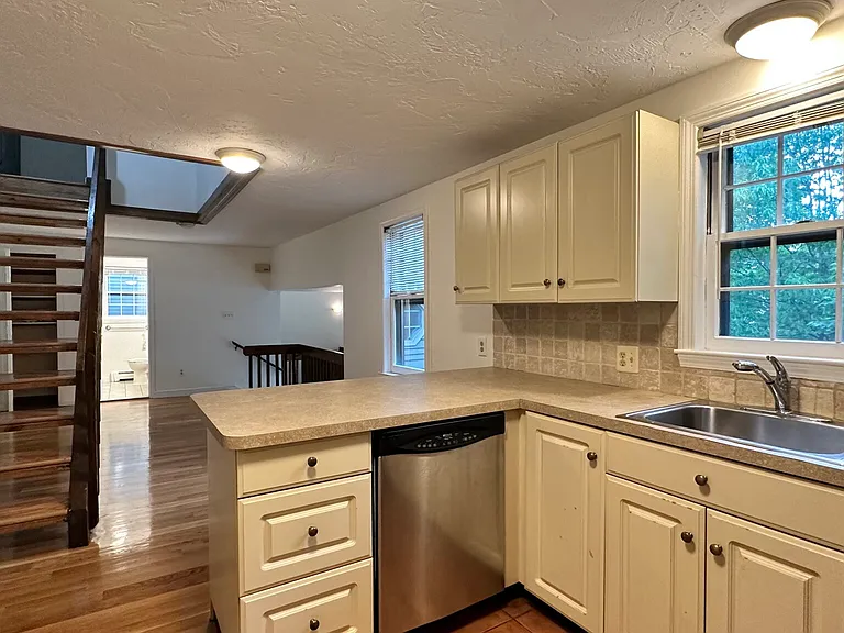 20 Eliot St #B — Photo 2