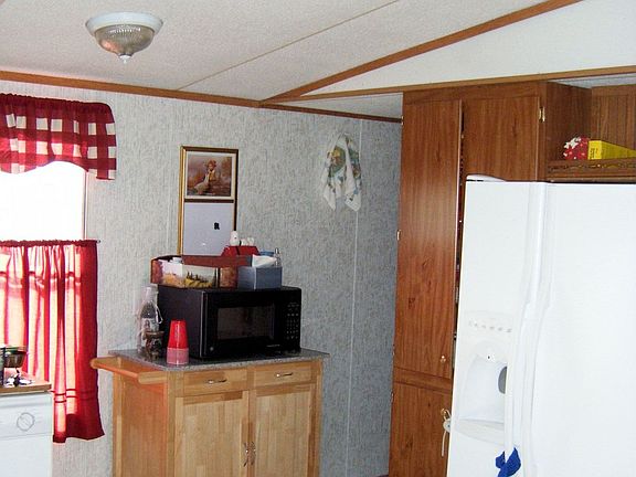 Kitchen Dish Washer Included