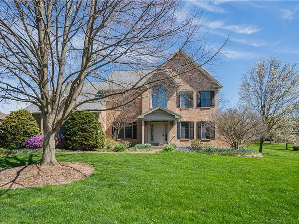 3461 Oakwood Dr, Emmaus, PA 18049