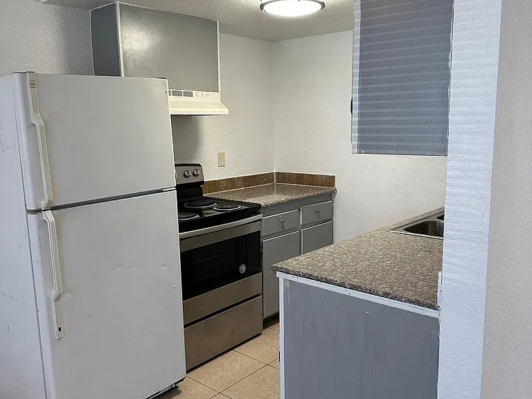 3634 Bellinger Ct — Photo 7