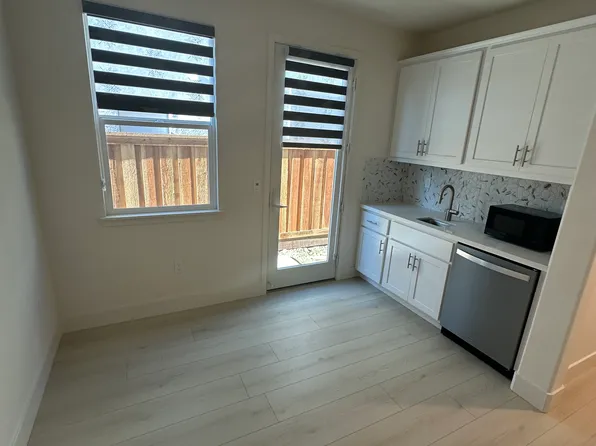 2923 Wylin Blvd #1, Lathrop, CA 95330