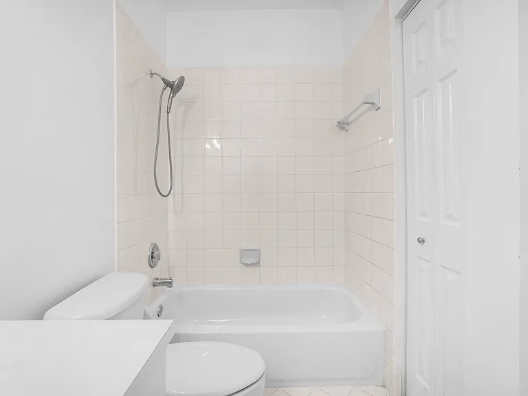 9002 SW 214th Ln — Photo 22