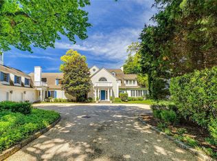 20 Plum Beach Point Rd, Sands Point, NY 11050