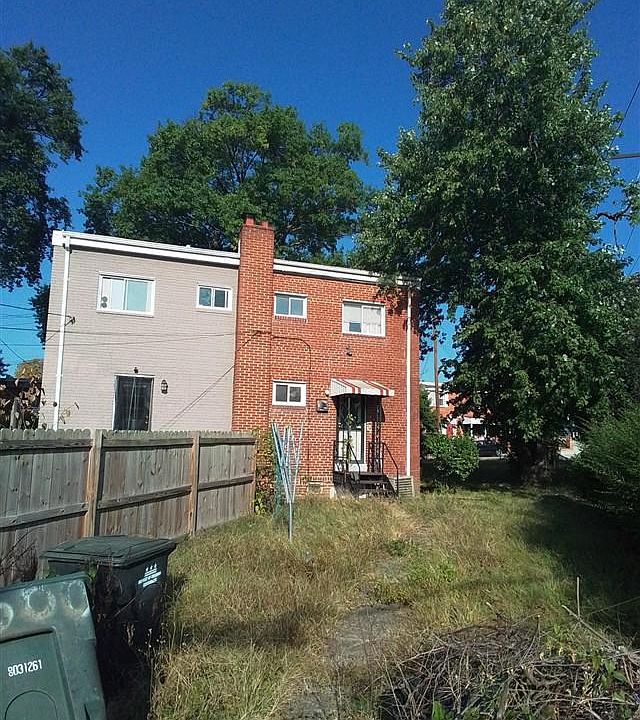 2nd image of 5047 13th St NE