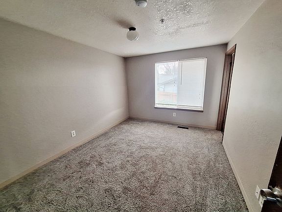 3rd image of 458 NW 22nd St