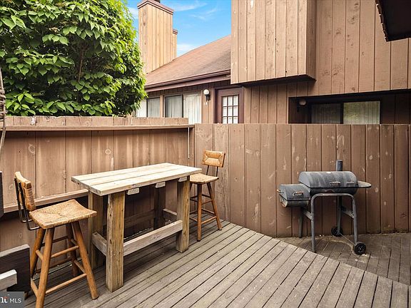 4th image of 112 Bluebird Dr #4D-1844