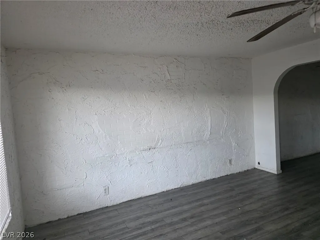 2 bed, 1.0 bath, 816 sqft, $1,575 — Photo 3