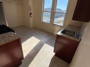 209 21st St, Irvington, NJ 07111