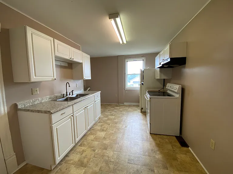 212 Central Ave #BOTTOM — Photo 6