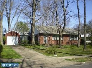 611 S Edge Park Dr, Haddonfield, NJ 08033