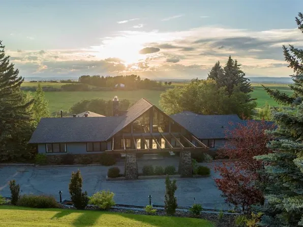 188 E Artists View Way W, Rocky View County, AB T3Z 3N1