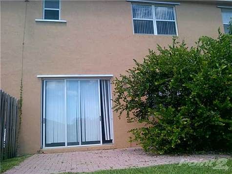 2nd image of 1053 NE 42nd Pl