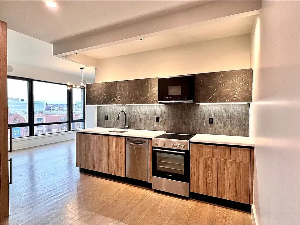 181 Clarkson Ave #D6