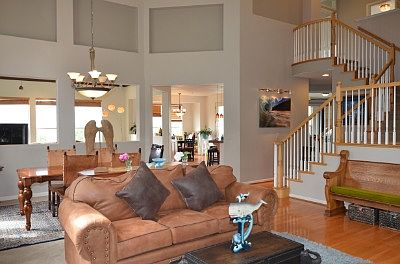 Hardwood floors-open staircase