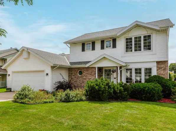 621 E Mary LANE, Oak Creek, WI 53154