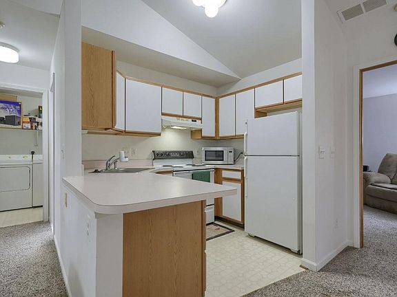 3rd image of 42790 Lilley Pointe Dr #182