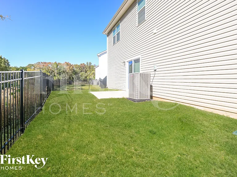 5423 Cobblestone Glen Dr — Photo 15
