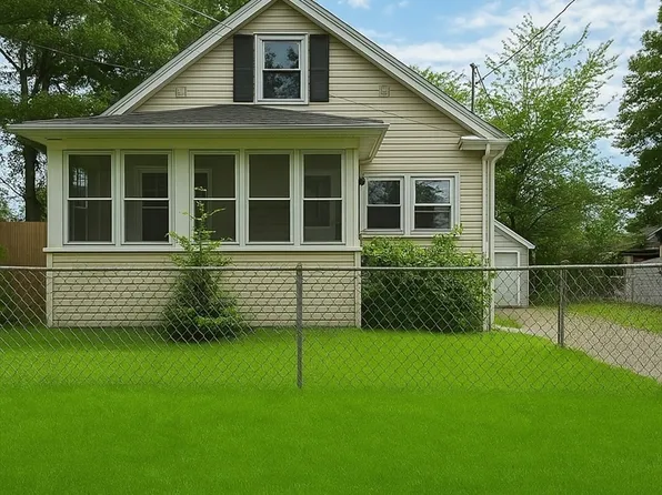 23 Eldert St, Springfield, MA 01109