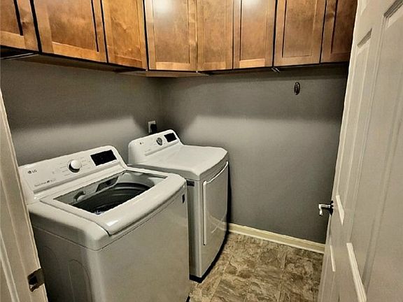 5th image of 23004 Chandlers Ln #4227