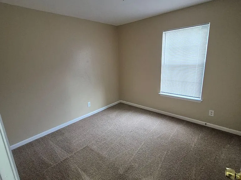 8806 Slumber Ln — Photo 8