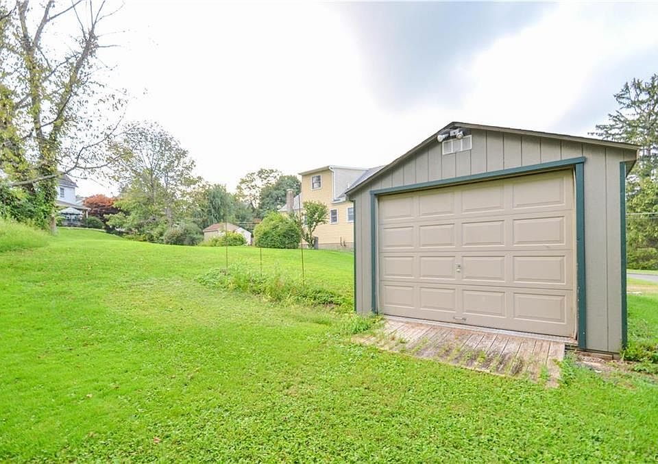 519 Garibaldi Ave, Roseto, PA 18013 Zillow