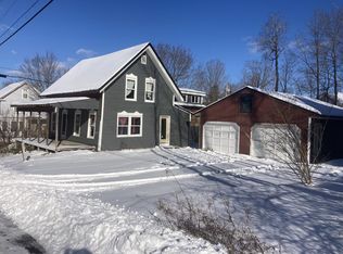 42 Maple St, Gardiner, ME 04345