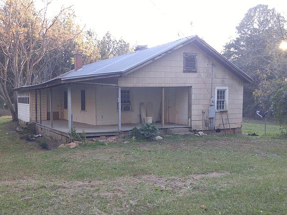 Seasoned farm house