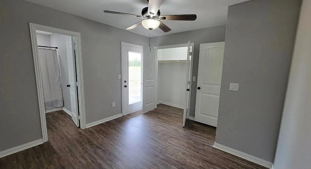 2 bed, 988 sqft, $1,450 — Photo 4