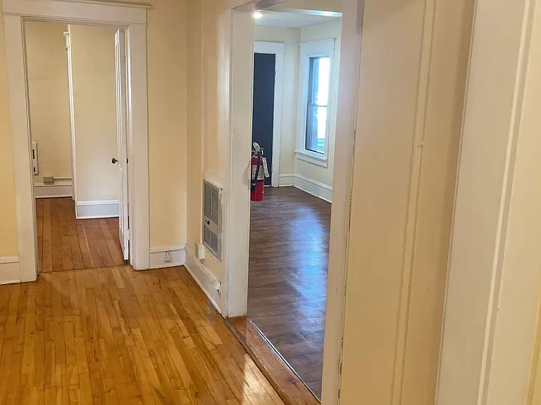 6 1/2-1/2 N Winooski Ave #14 — Photo 5