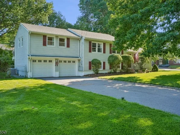 2 Knapp Ave, Florham Park Boro, NJ 07932