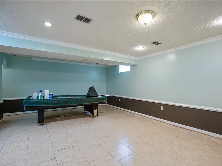 1904 Hilton Ct — Photo 14