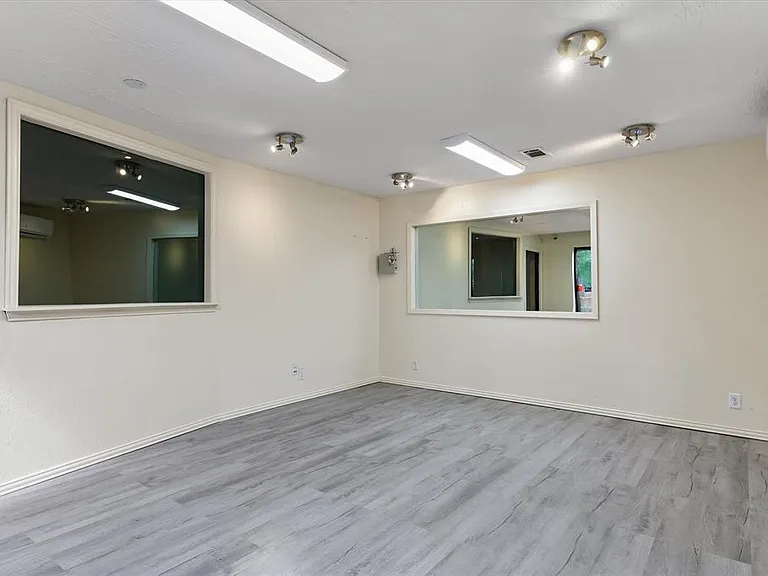 200 Cypress St — Photo 14