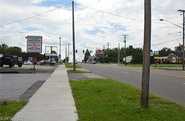 2nd image of Market St
