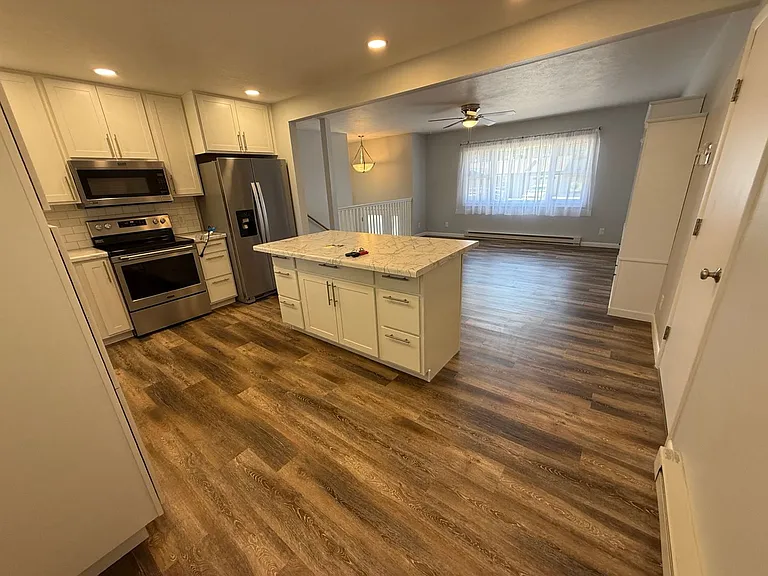 365 Bellvue Ave — Photo 7