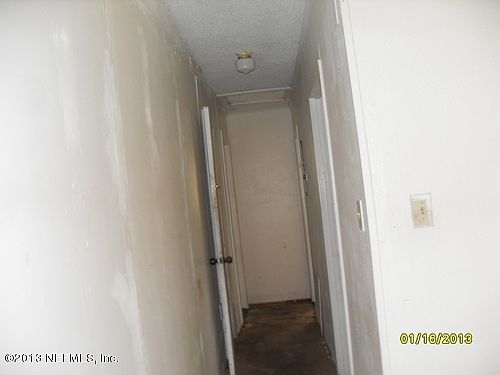 4th image of 8006 Garden St