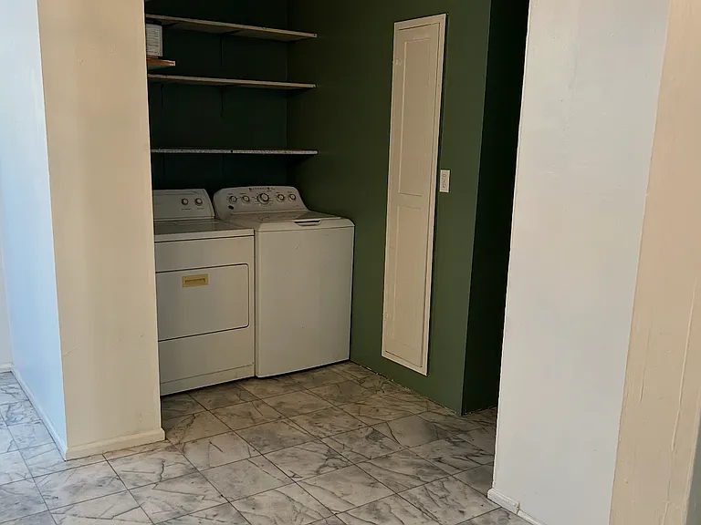 640 N Fuller Ave — Photo 13