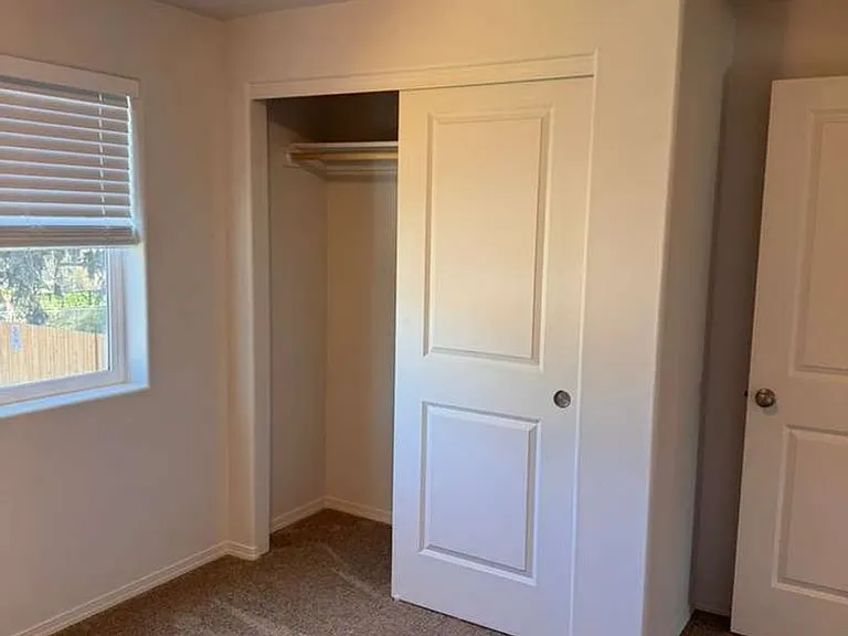 1642 Zoe Ave — Photo 18